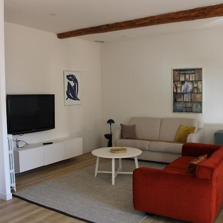Maison Chaleureuse Avec Grande Terrasse Ним Екстериор снимка